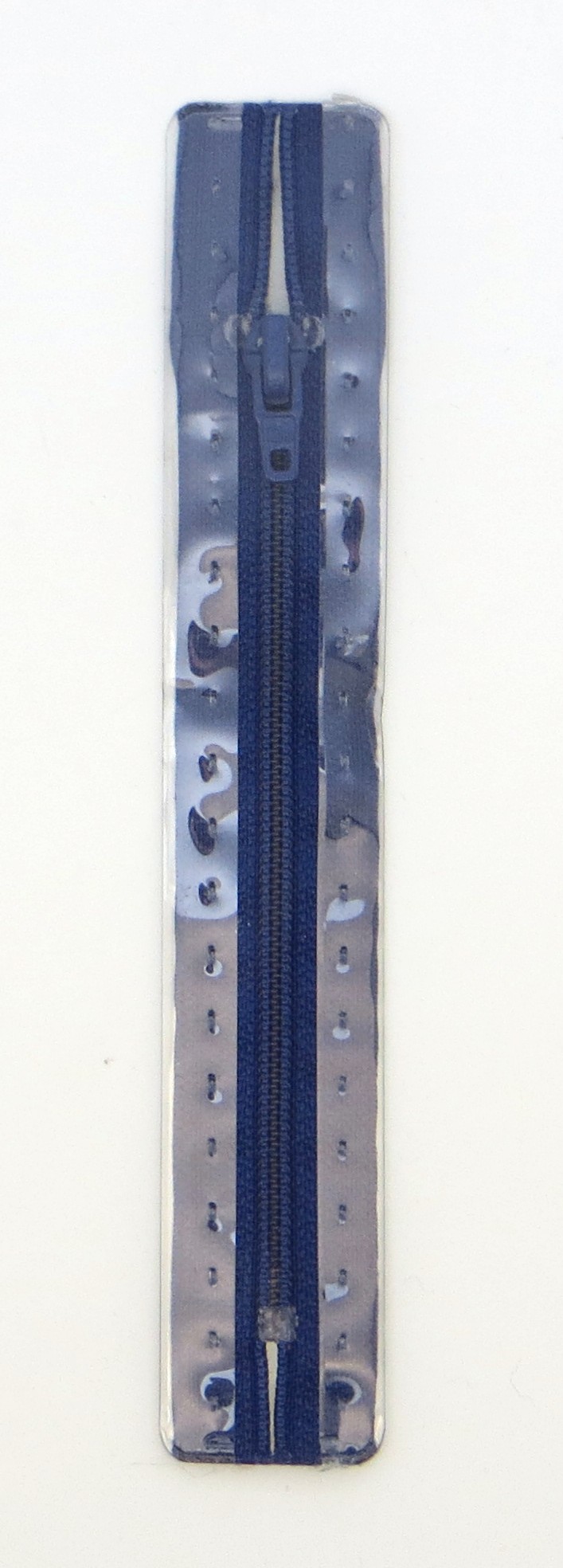 Молнии пластиковые, полупотайные, Цвет: 223 30см