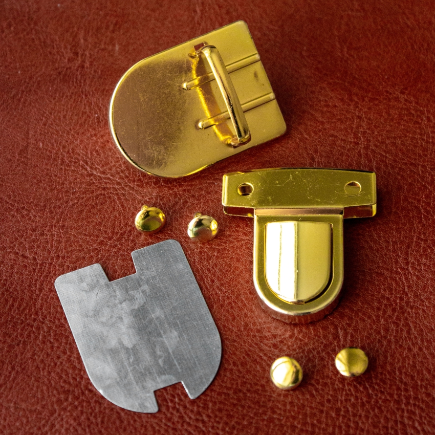 Замок портфельный 7714223 размер 36*50 мм золото упак/5 шт.