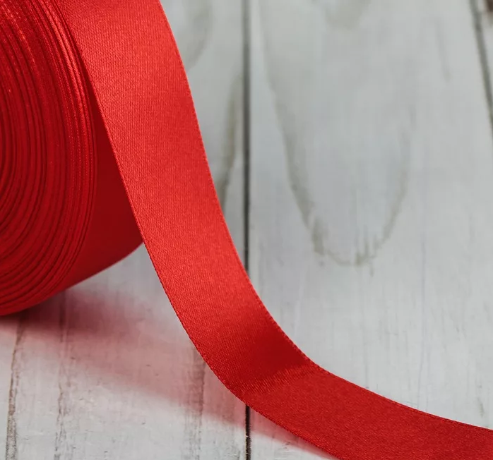 Лента атласная 1,2 см х 22,86 м цв.025 алый