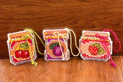 Набор для вышивания крестом «Баночки с вареньем» (1749АС)