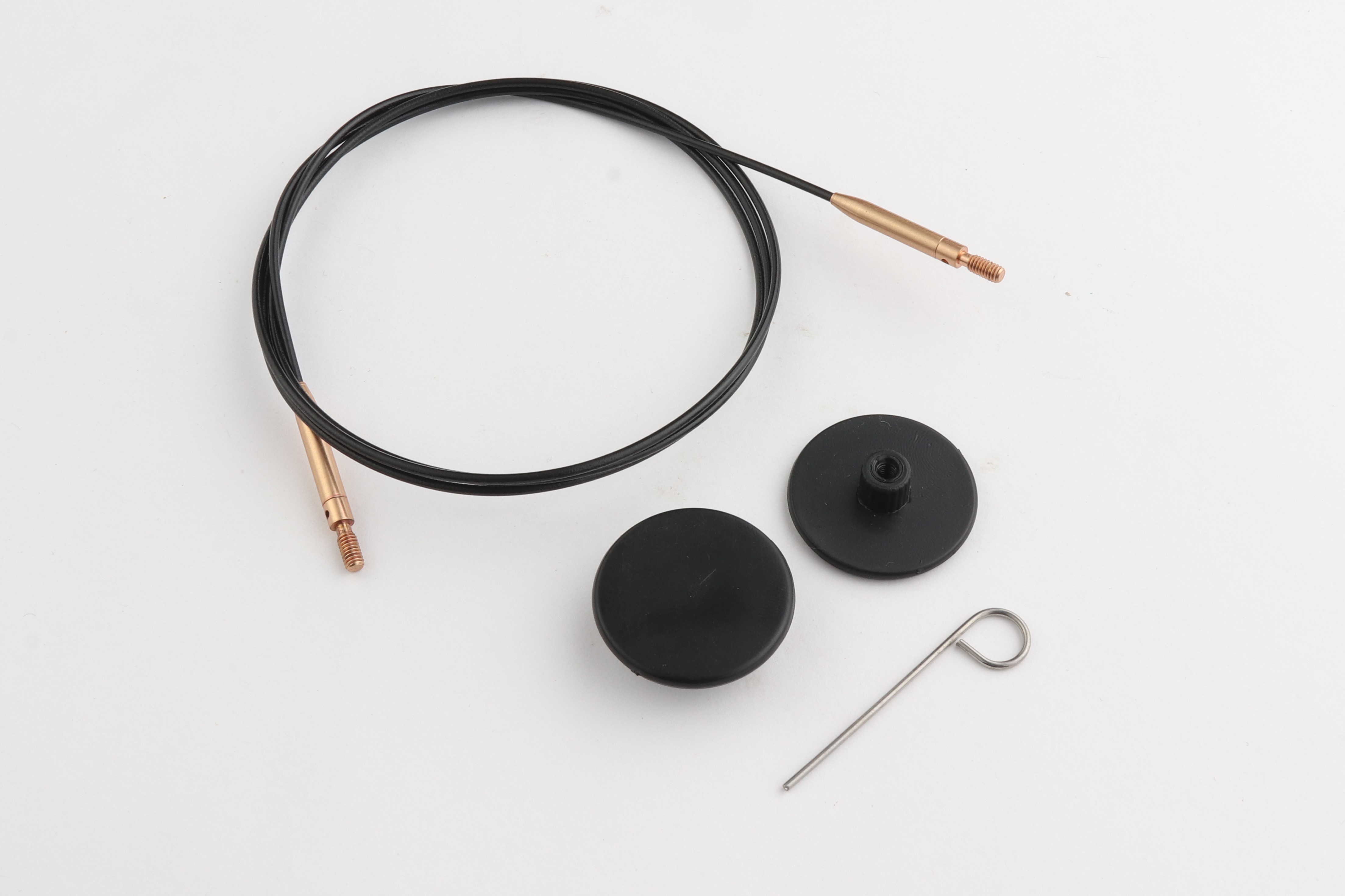 Набор: черный вращ.(360°) тросик 76 см (100 см) с соед. мат.зол., 2 загл и каб. ключик KnitPro,10575