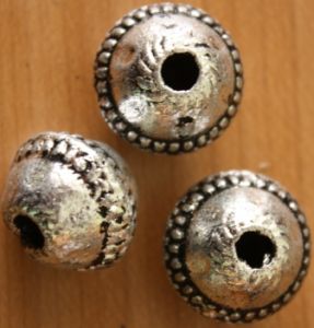 Бусы полимерные 20х17.5мм, 10 шт/упак, античное серебро