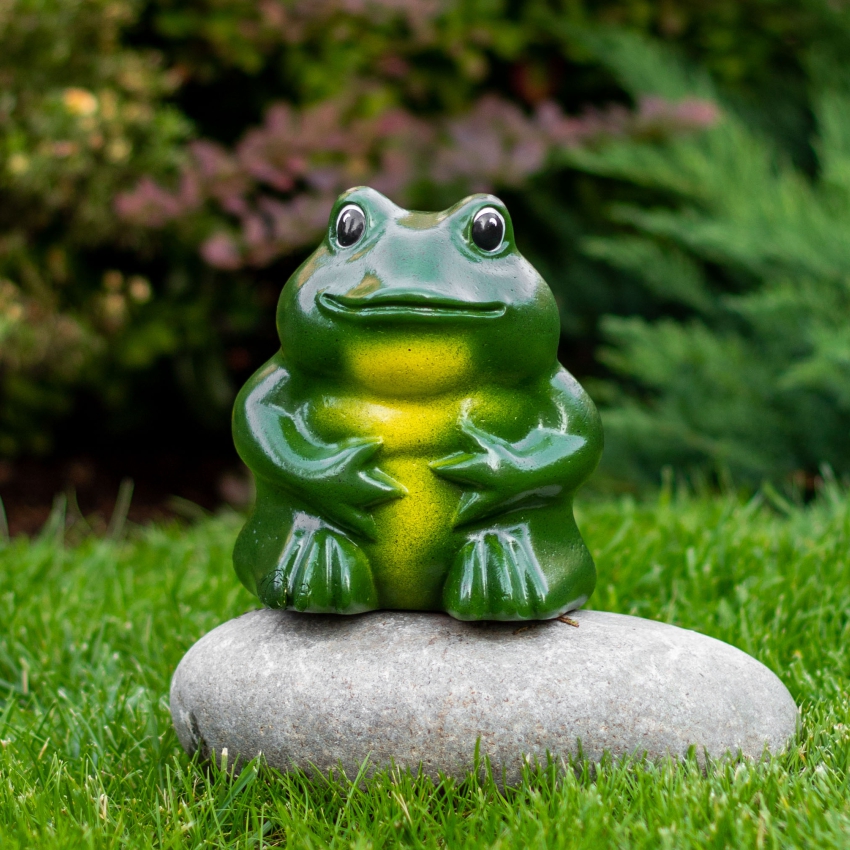 Декоративное изделие из пенопласта ЛЯГУШКА,  h = 15 мм (окраш.)