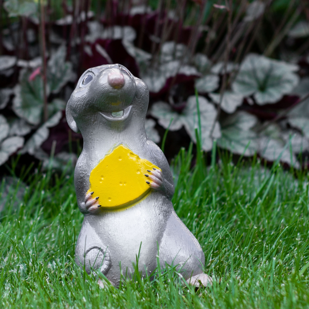 Декоративное изделие из пенопласта КРЫСА С СЫРОМ  h = 19 см