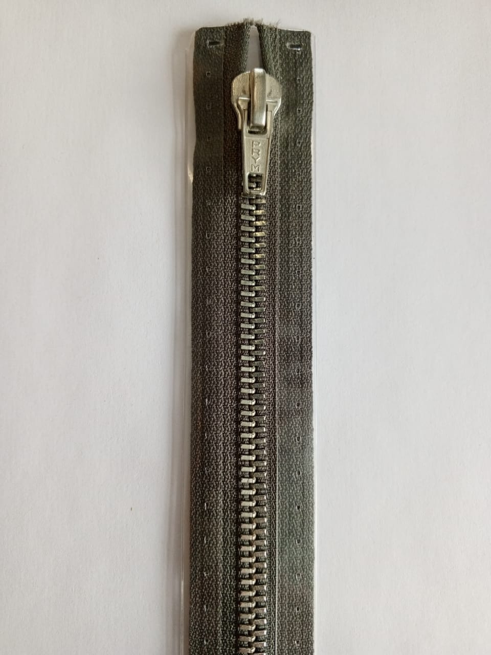 Молнии металлические, разъемные, цепь серебристая, Цвет: 002 35см Молнии металлические, разъемные, цепь серебристая, Цвет: 002 35см