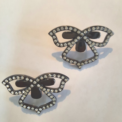 Украшение Микрон Лилия GB1157 35х25мм 2шт. черн. никель