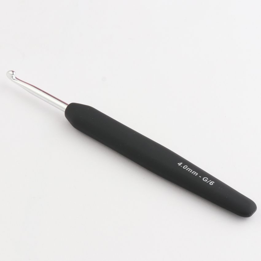 Крючок алюминиевый для вязания с эргономичной черной ручкой, серебристый цвет, 4.00мм, KnitPro,30815