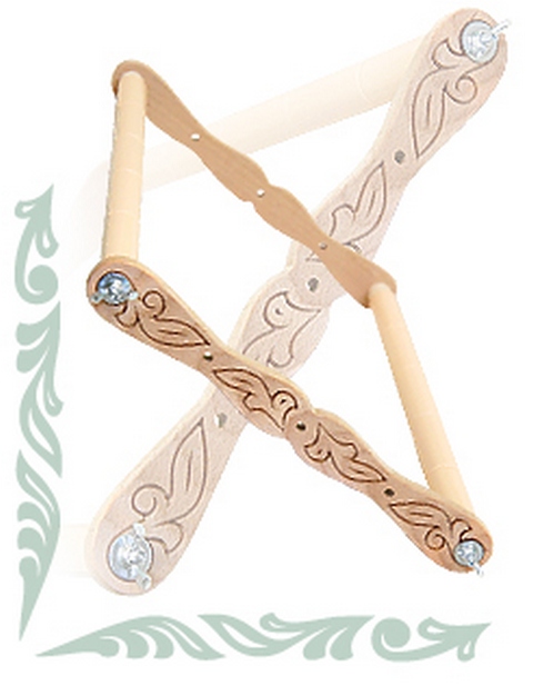 Пяльцы-рамка "Дубко" 30х30 см, регулируемые для вышивания крестом и бисером