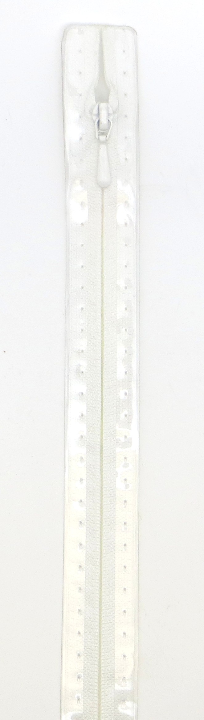 Молнии пластиковые, полупотайные, Цвет: 009 60см Молнии пластиковые, полупотайные, Цвет: 009 60см