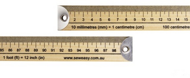 Линейка дерево "Hemline" NL4189/B с металлическими наконечниками 1м