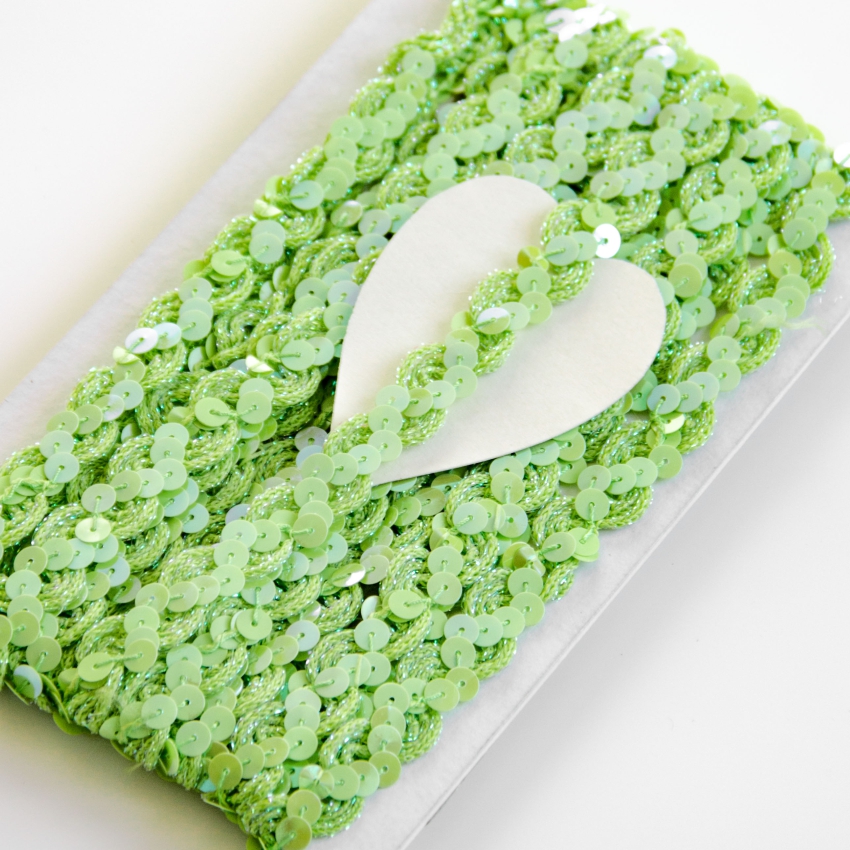 Тесьма с пайетками (4.5м.), Чехия Т-002 цв.салатовый