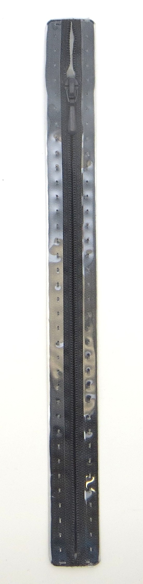 Молнии пластиковые, полупотайные, Цвет: 001 60см