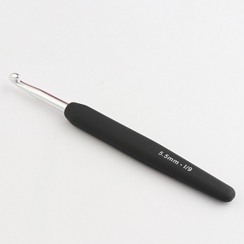 Крючок алюминиевый для вязания с эргономичной черной ручкой, серебристый цвет, 5,50мм, KnitPro 30818