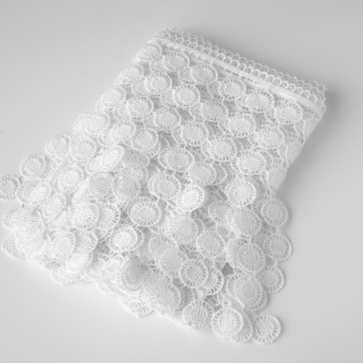 Кружево гипюр с подвесками 20см*13,72м 1AS-366