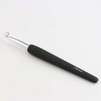 Крючок алюминиевый для вязания с эргономичной черной ручкой, серебристый цвет, 7,00мм, KnitPro 30888