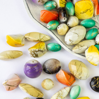 Бусы пластик с голографическим эффектом 250 г/упак ±10%, ассорти 009