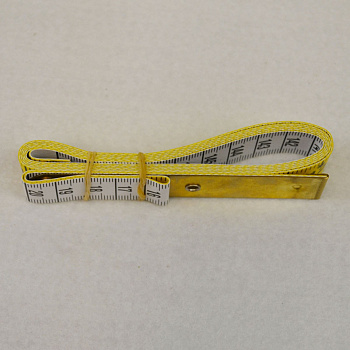 Измерительная лента с сантиметровой и дюймовой шкалой Профи, с металлической пластиной, 0,5мм x 19мм