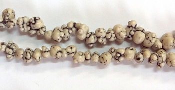 Бусы камушки (на леске), 90 см (белый)